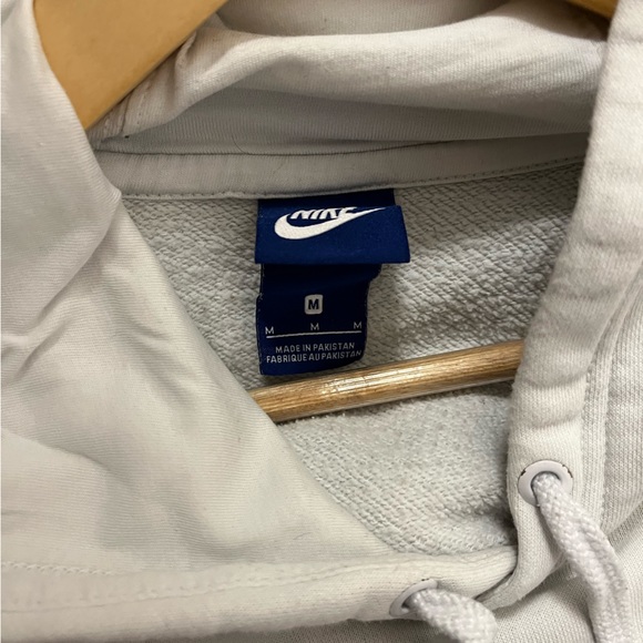 Nike Hoodie - Picture 3 of 4